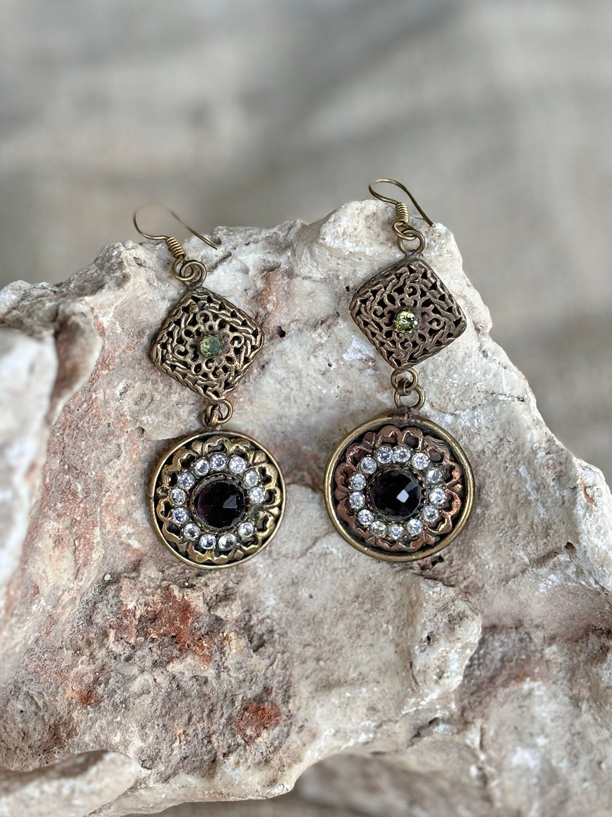 Zirve Earrings - Black