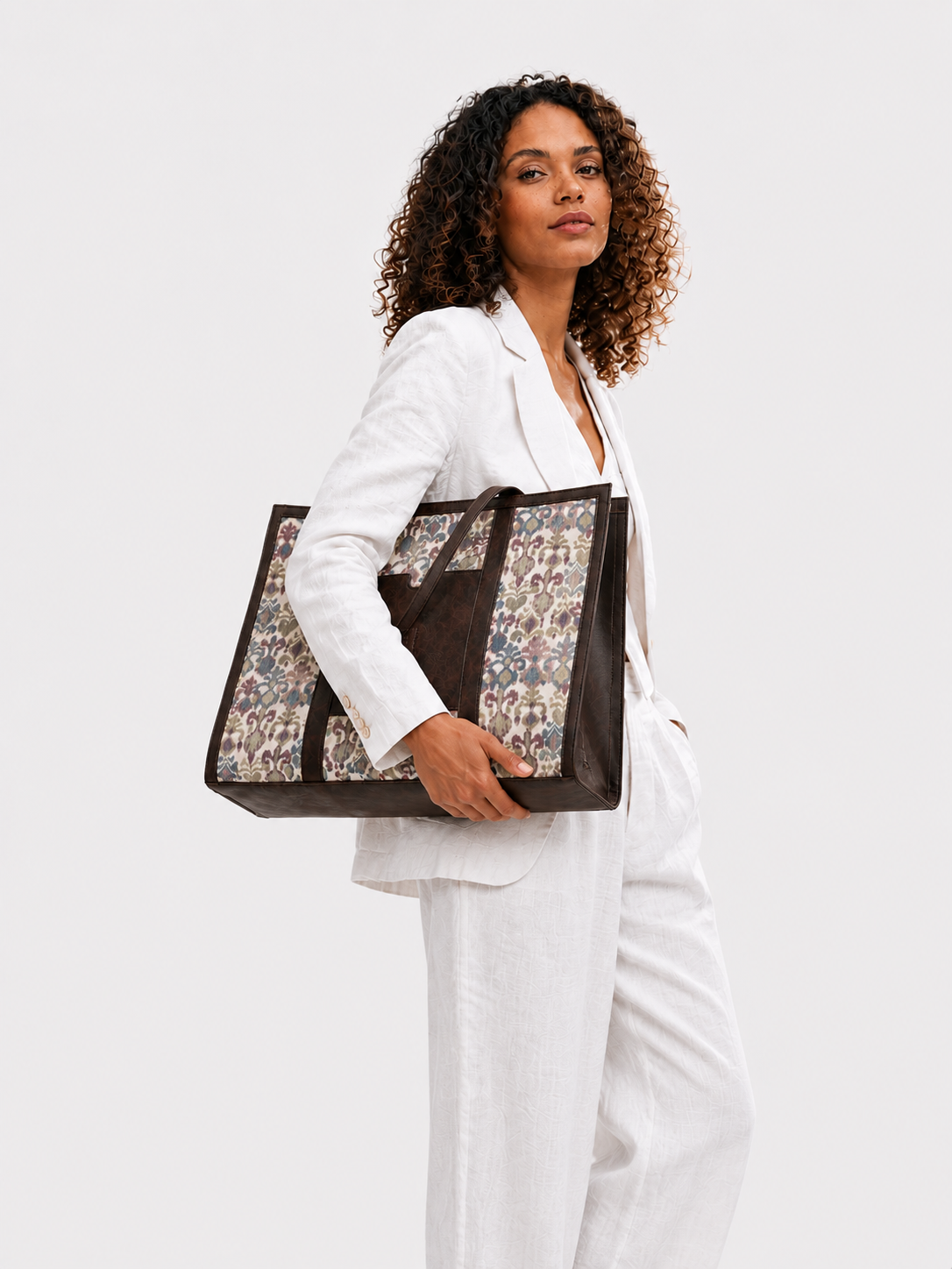 The Urban Tote - GLOBAL EDITION - Brown