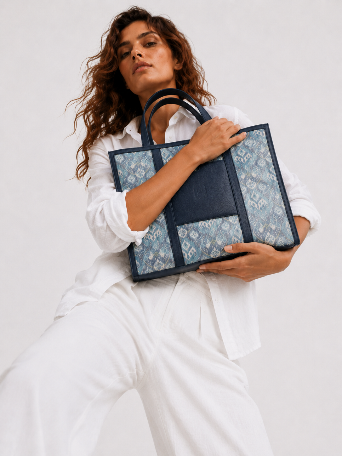THE Urban Tote - GLOBAL EDITION - Indigo